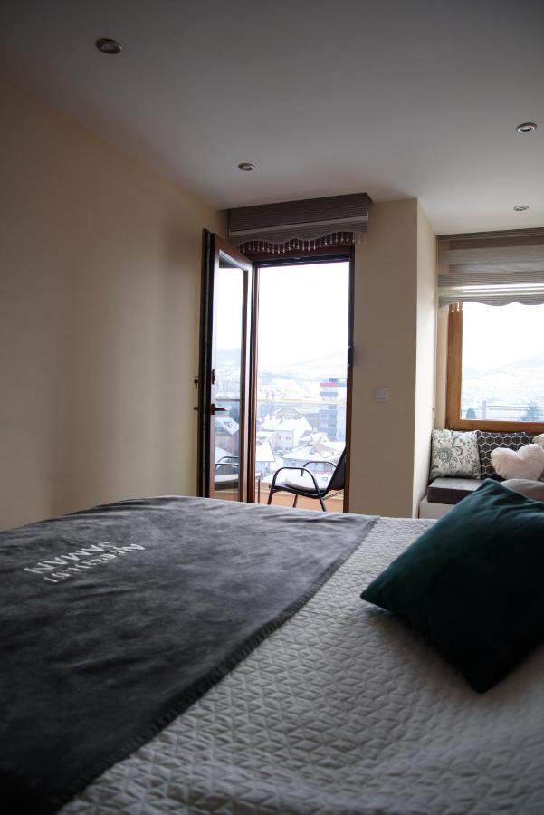 Apartman Jaman - 新帕扎尔 外观 照片